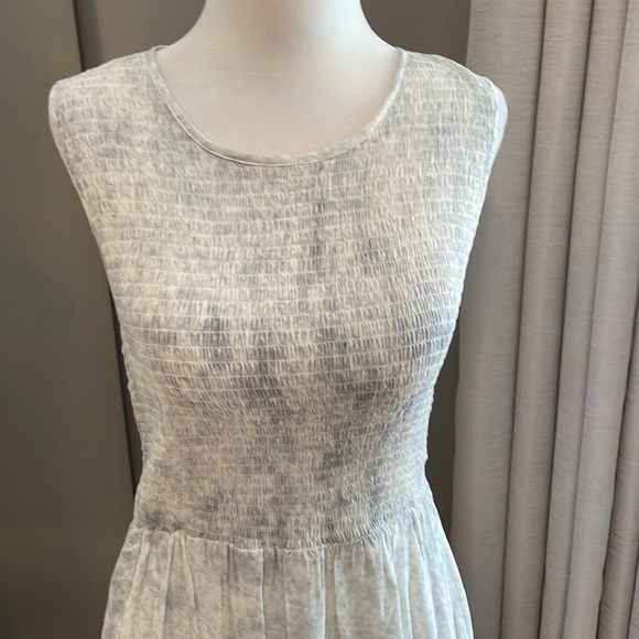 ☁️NEW Smock Dress - Picture 3 of 11